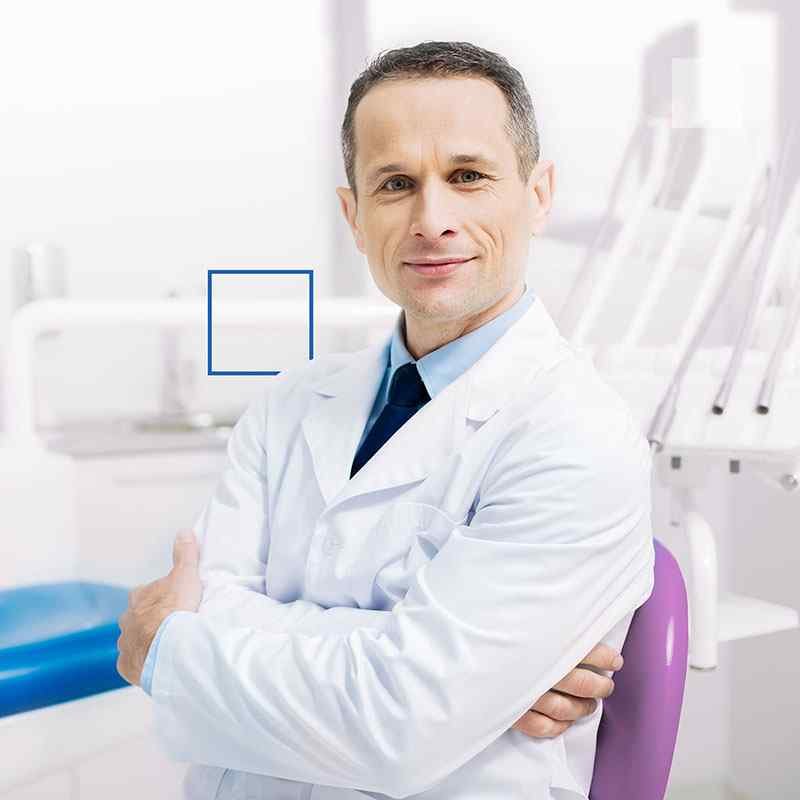 https://diamond-dent-brasov.ro/wp-content/uploads/2020/01/people-03.jpg
